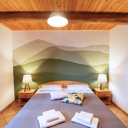 Agriturismo Fattoria Walden フィクッレ エクステリア 写真