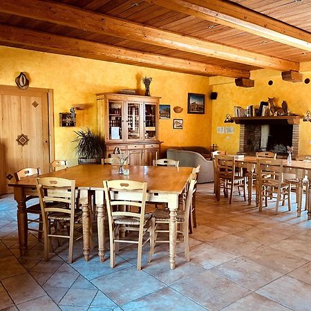 Agriturismo Fattoria Walden フィクッレ エクステリア 写真